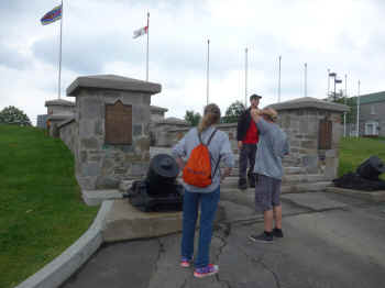 P1010807.jpg (268461 bytes)