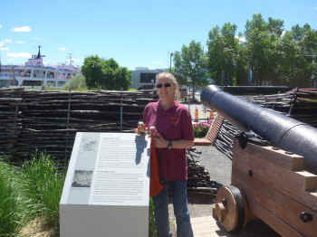 P1010832.jpg (374186 bytes)