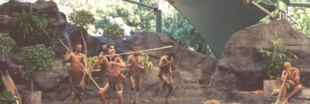 006thedance.jpg (18958 bytes)