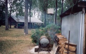 111donkeyshower.jpg (21532 bytes)