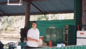 113cookheather.jpg (12934 bytes)