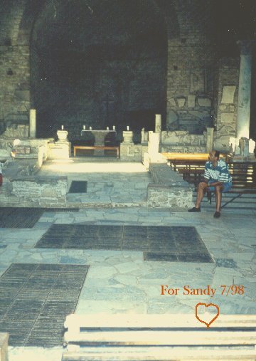 catacombesandy.jpg (41767 bytes)