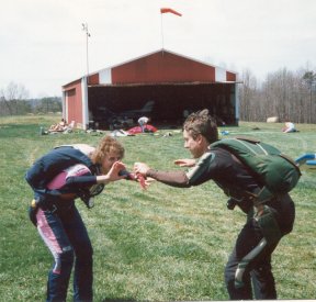 10dirtdive.jpg (21846 bytes)